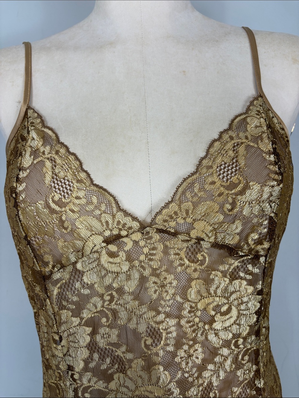 Vtg Y2K Victoria’s Secret Gold Lace Maxi Gown Slip Dress Sz M Y2K - Picture 4 of 11